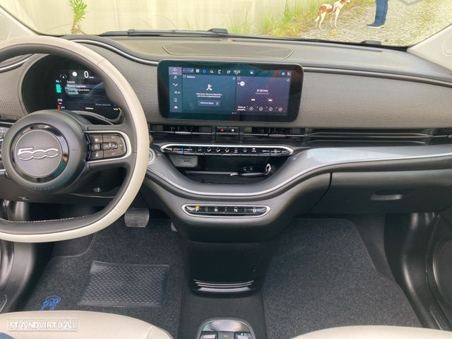 Fiat 500e C 42kWh Icon - 23