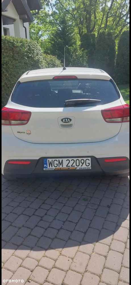 Kia Rio 1.2 XL - 3