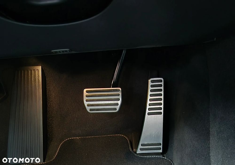 Volvo XC 60 D4 Geartronic RDesign - 28