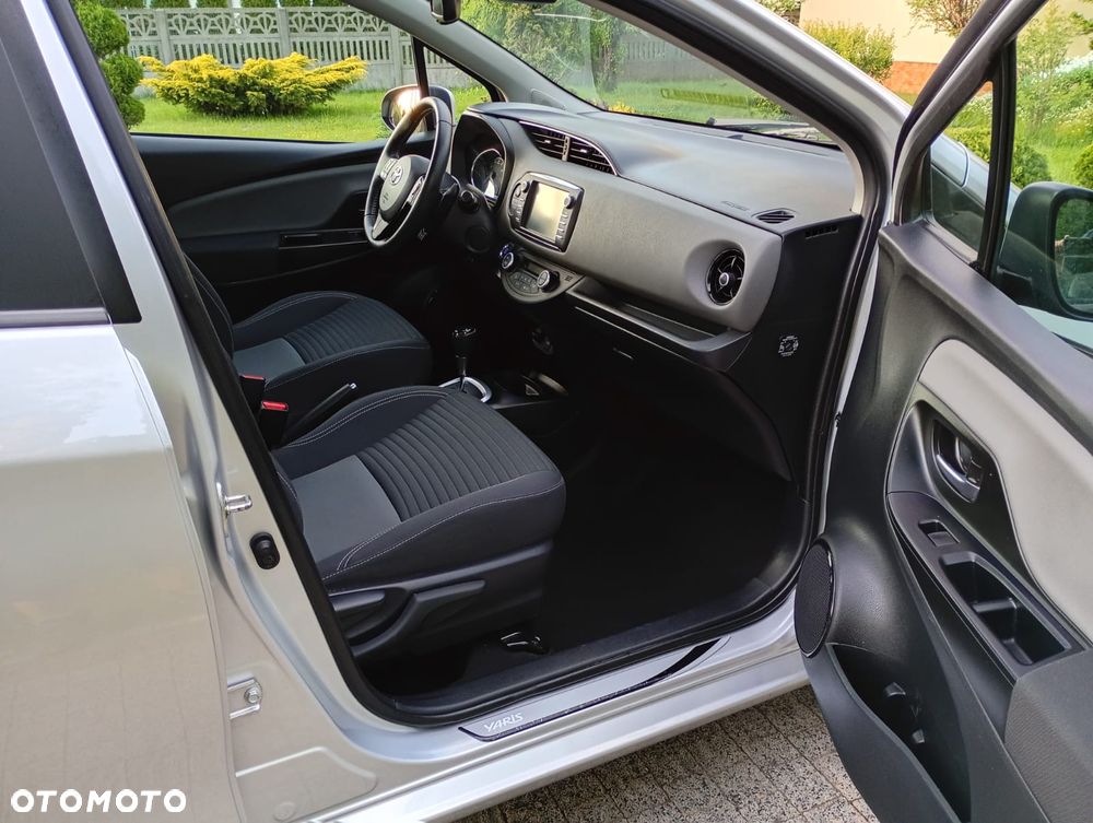 Toyota Yaris - 17