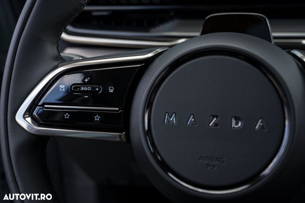 Mazda CX-6e - 17