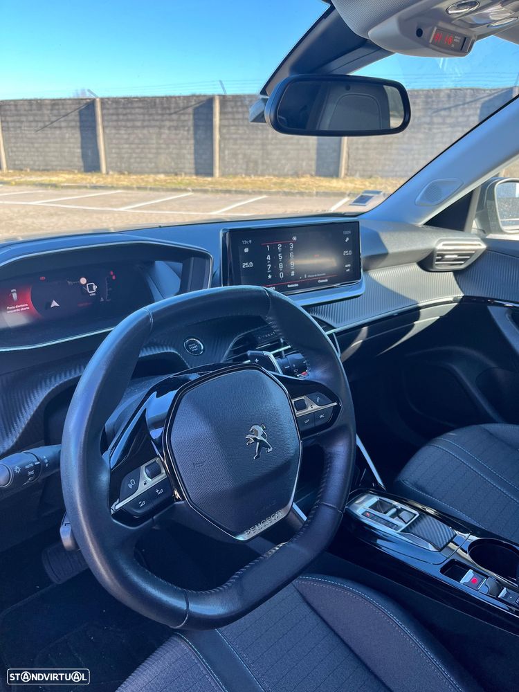 Peugeot 2008 1.2 PureTech Allure Pack EAT8 - 10