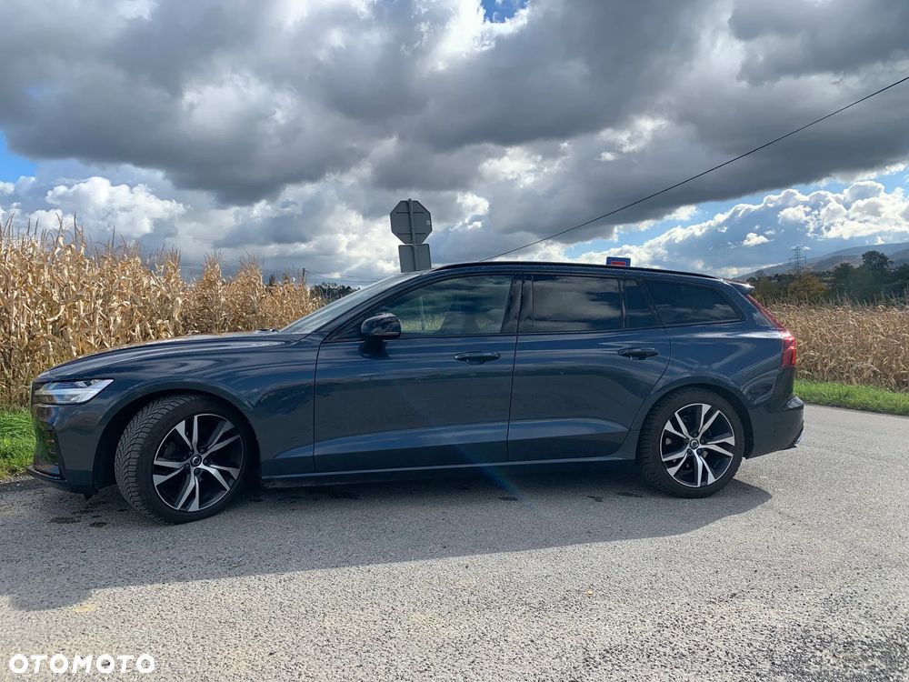 Volvo V60 D3 R-Design - 1