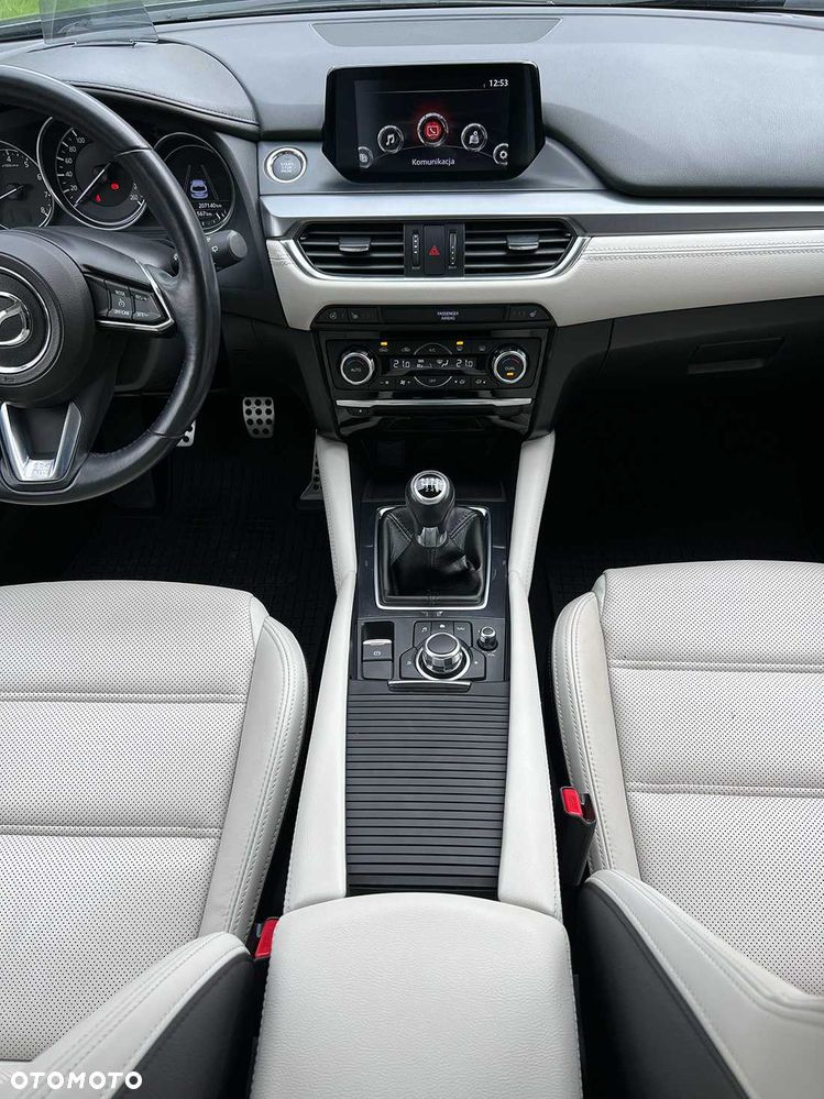 Mazda 6 - 4