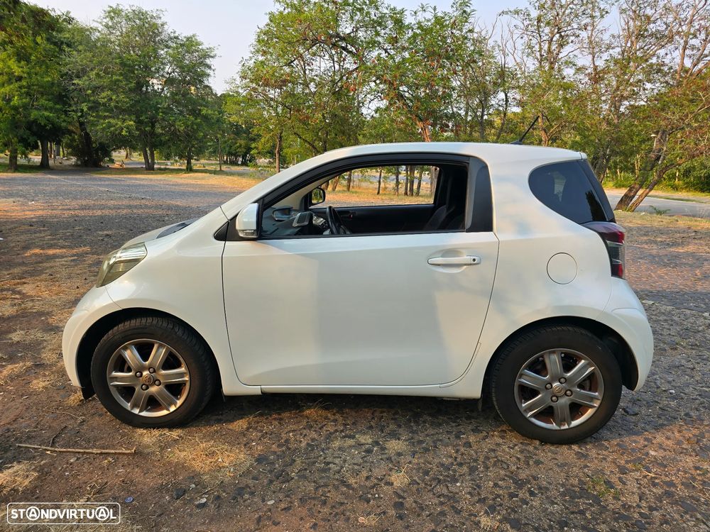 Toyota iQ 1.4 D-4D - 4