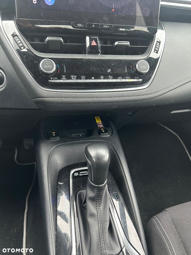 Toyota Corolla 1.8 Hybrid Comfort - 18