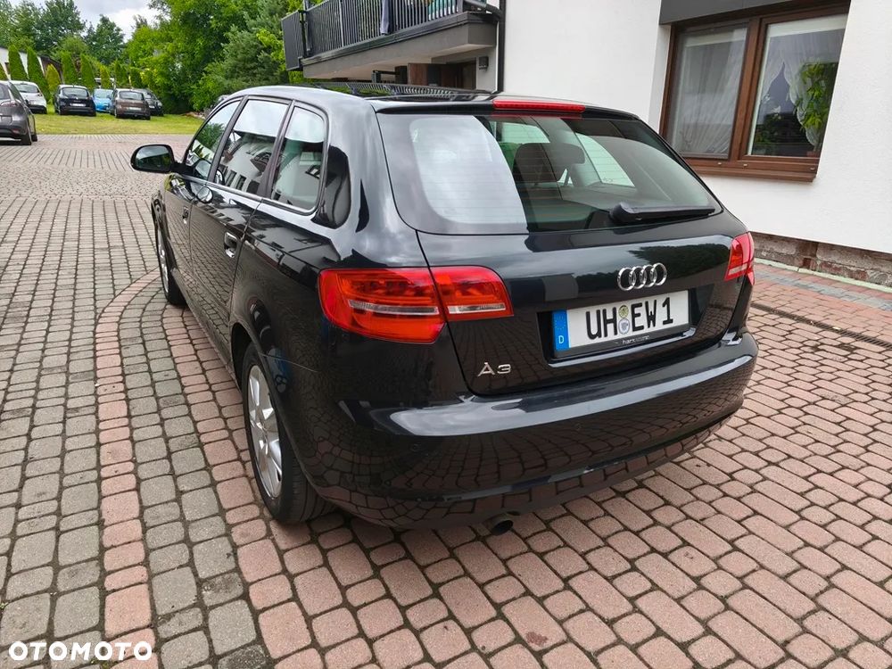 Audi A3 Sportback 1.6 Ambition - 13