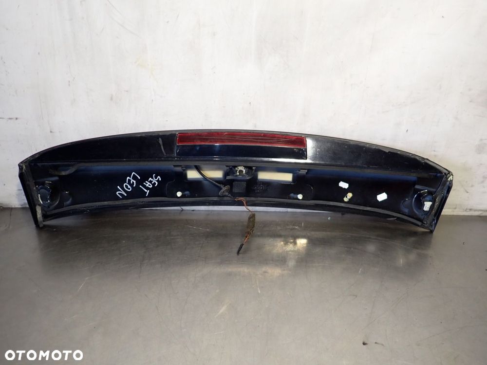 BLENDA KLAPY BAGAŻNIKA SEAT LEON 1.6 1M6827933 - 1