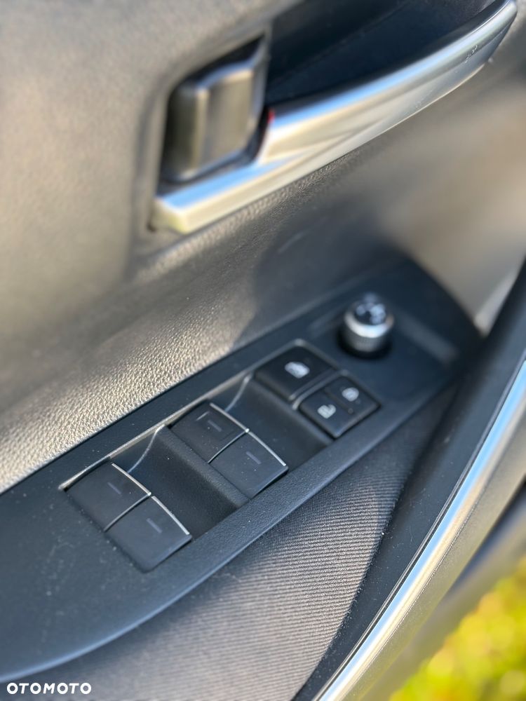 Toyota Corolla 1.8 Hybrid Comfort - 22