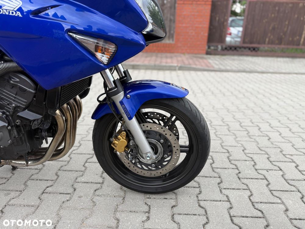 Honda CBF - 3