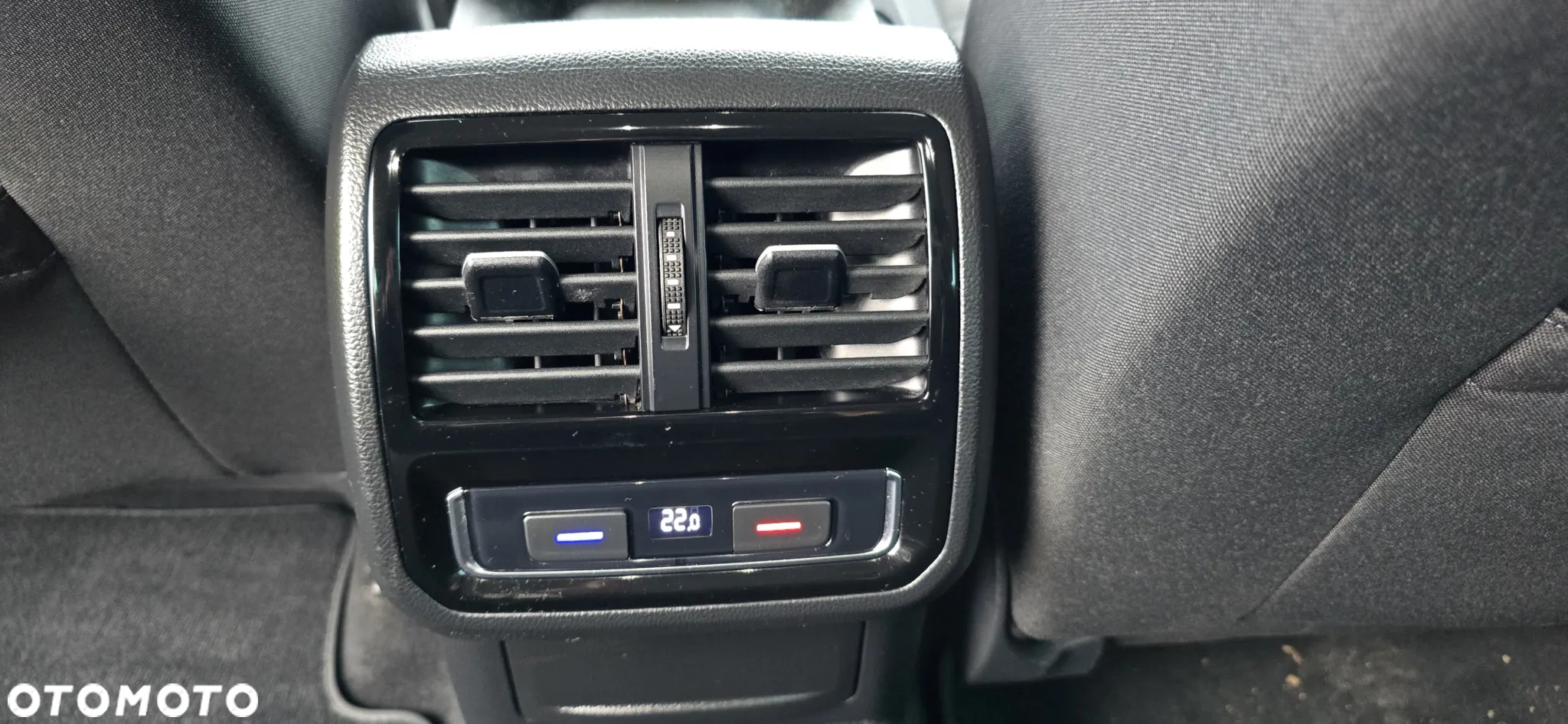 Volkswagen Passat 2.0 TDI BMT Comfortline DSG - 16