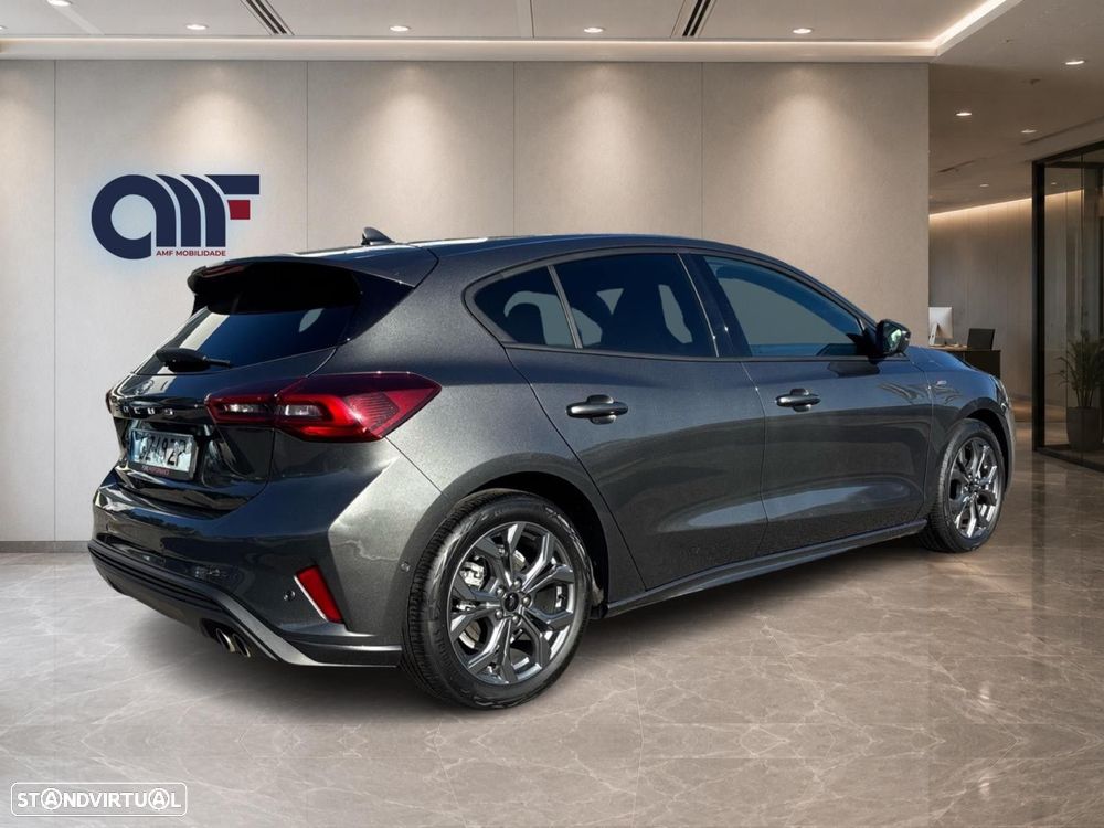 Ford Focus 1.0 EcoBoost MHEV ST-Line X - 6