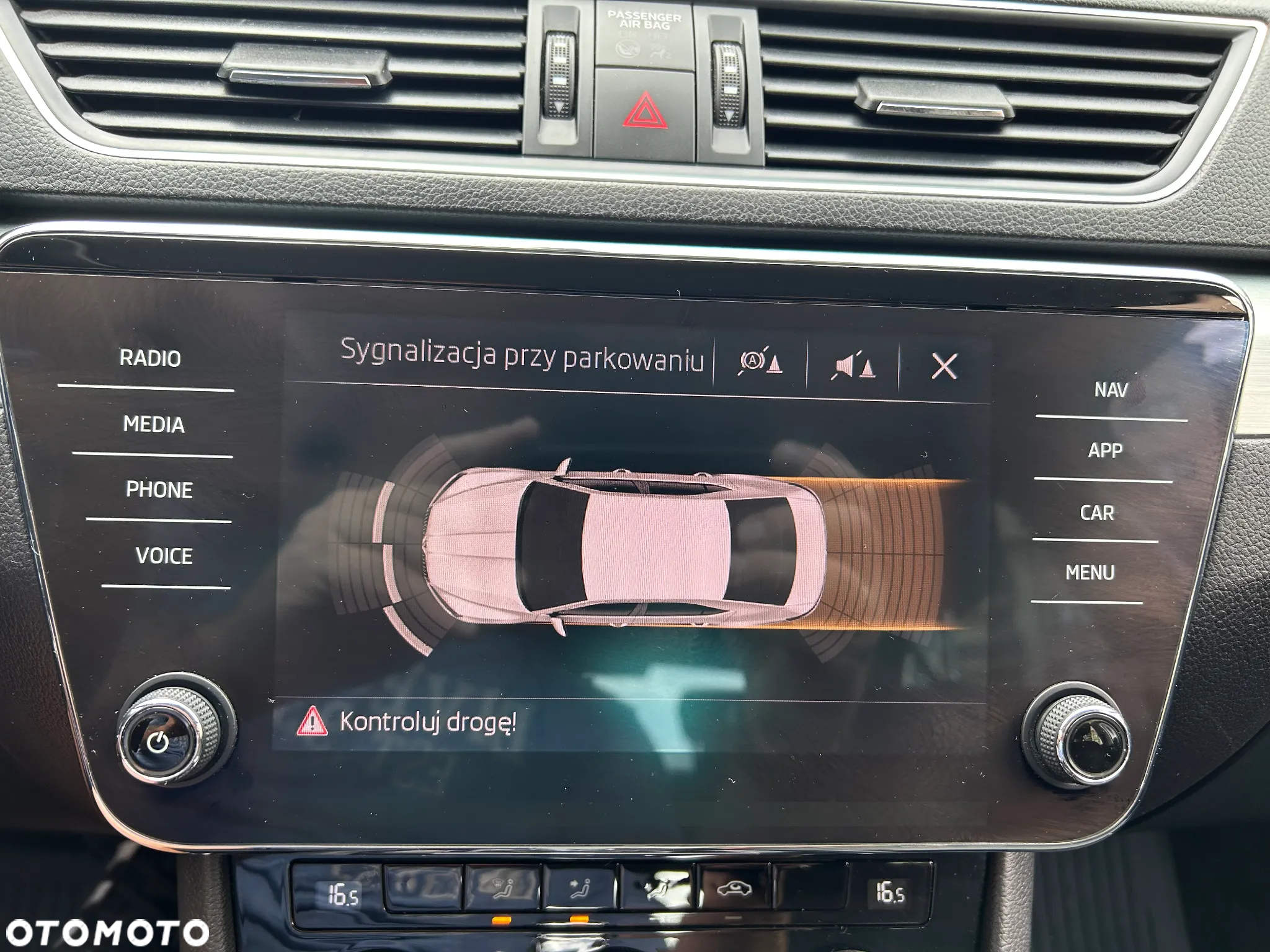 Skoda Superb 1.8 TSI Ambition DSG - 11