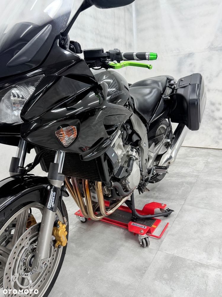 Honda CBF - 2