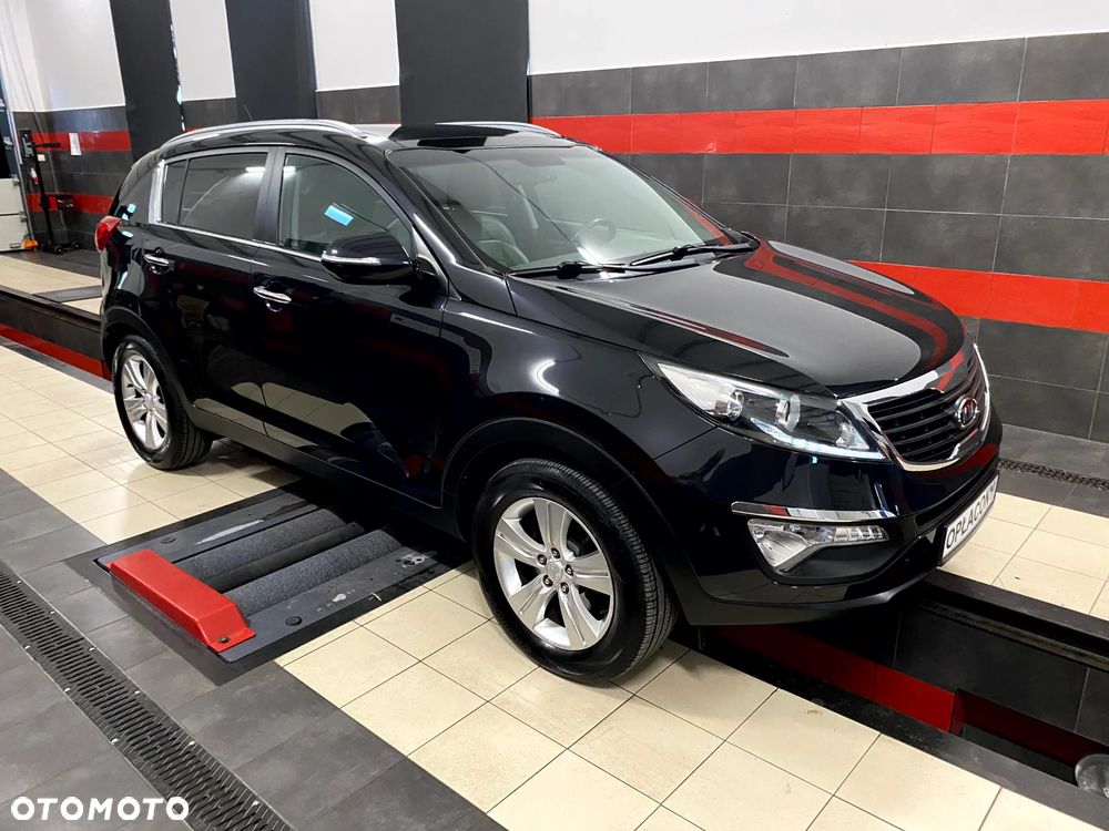 Kia Sportage 2.0 L - 8