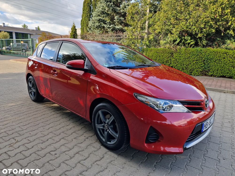 Toyota Auris - 13