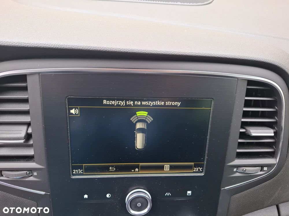 Renault Megane ENERGY TCe 140 EDC LIMITED - 27