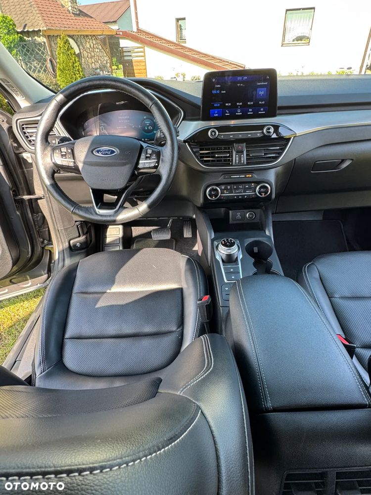 Ford Kuga 2.5 FHEV AWD Titanium - 27