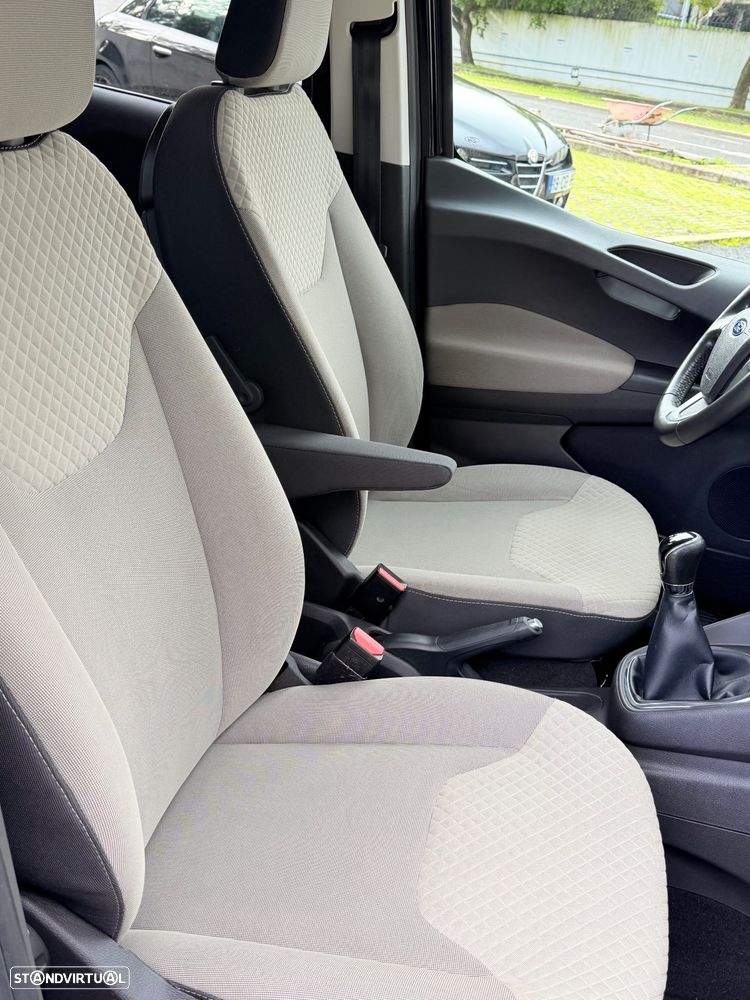 Ford Tourneo Courier 1.6 TDCi Titanium - 9
