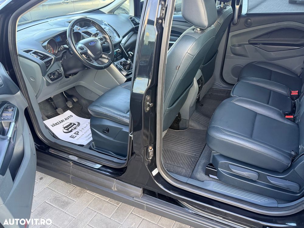 Ford Grand C-Max - 16