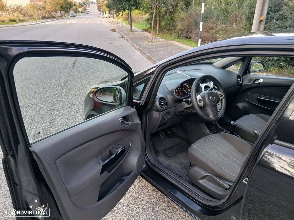 Opel Corsa 1.3 CDTi Enjoy EcoFLEX - 11