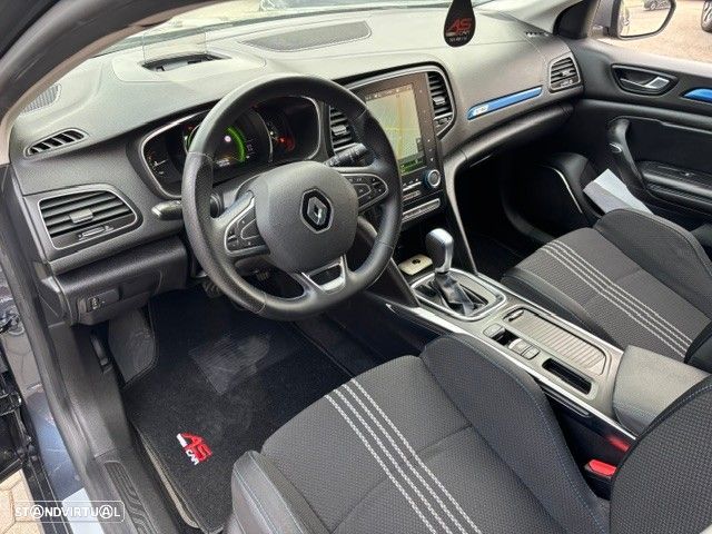 Renault Mégane Sport Tourer 1.2 TCE GT Line EDC - 2