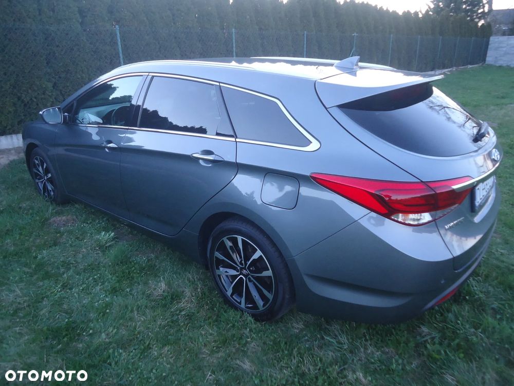 Hyundai i40 Kombi 2.0 Automatik Premium - 6