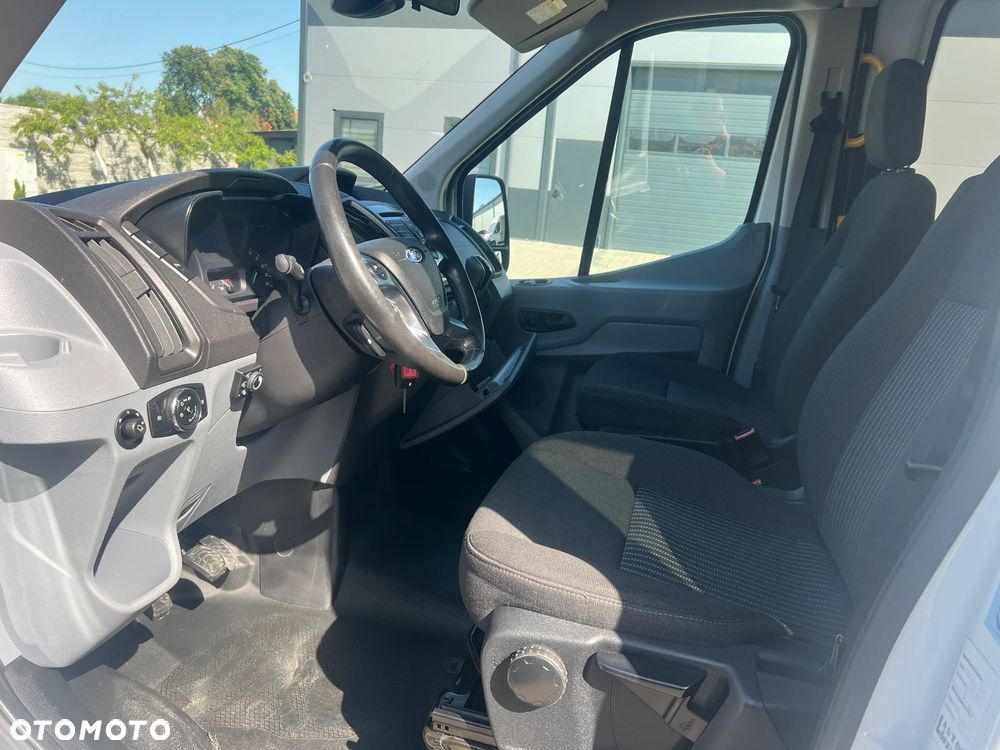 Ford Transit - 9