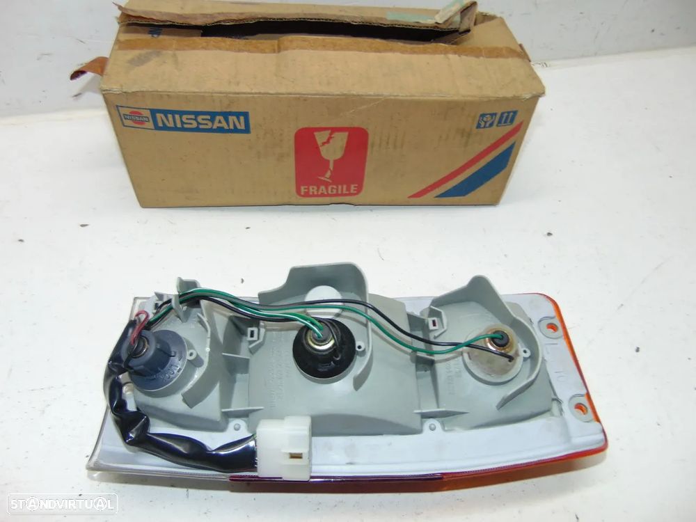 Nissan Vanete farolim - 6