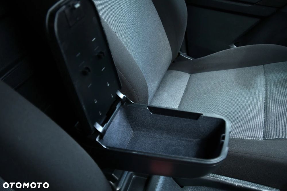 Volkswagen Caddy - 16
