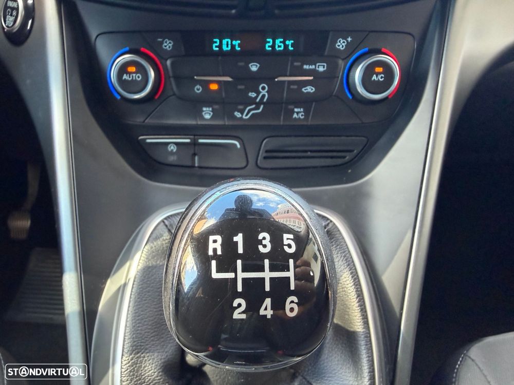 Ford Kuga 1.5 EcoBlue TITANIUM - 14