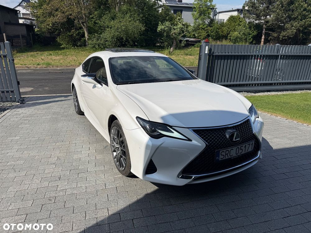 Lexus RC - 1