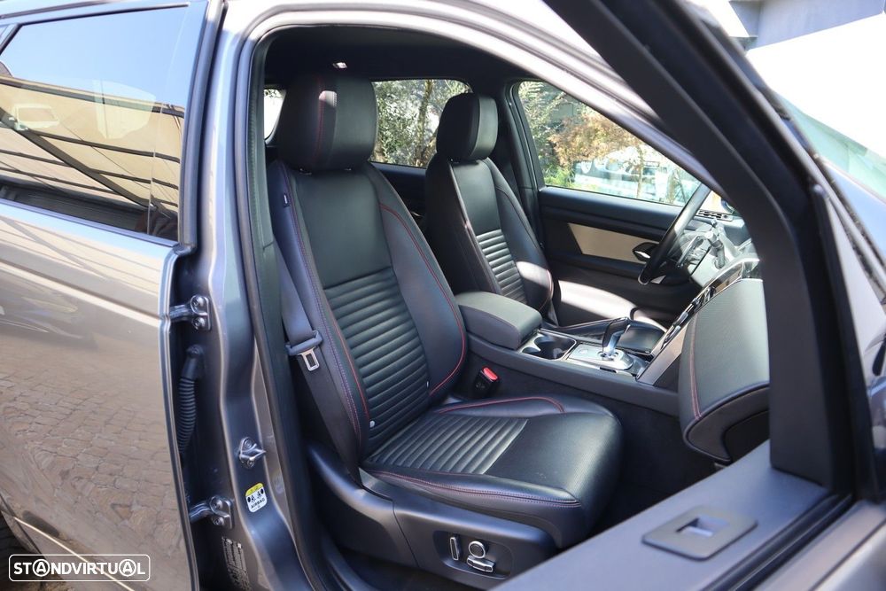 Land Rover Discovery Sport P300e Dynamic HSE - 31