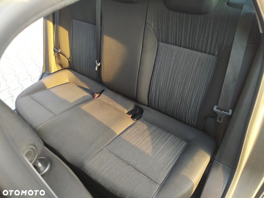 Opel Astra 1.4 Turbo Cosmo - 24