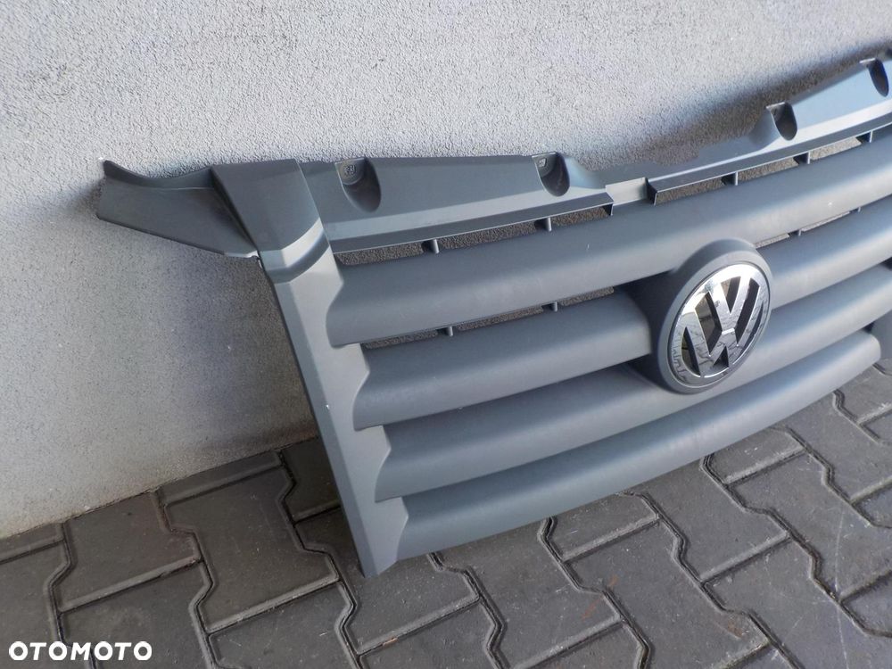 VW CRAFTER 06- GRILL ATRAPA PAS PRZEDNI - 3