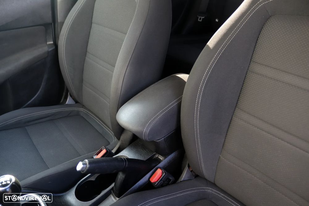 Fiat Tipo Station Wagon 1.3 M-Jet Lounge Tech - 18