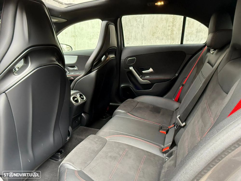 Mercedes-Benz A 35 AMG 4Matic Speedshift DCT 7G Edition 1 - 16