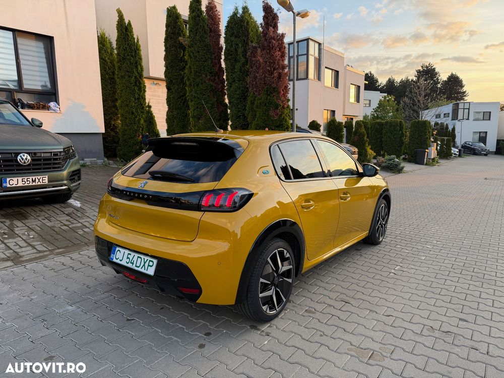Peugeot 208 e-208 Allure - 4