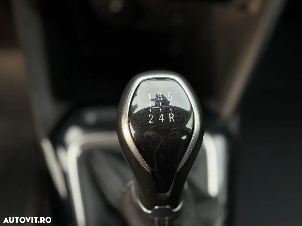 Opel Corsa 1.2 Start/Stop Elegance - 28