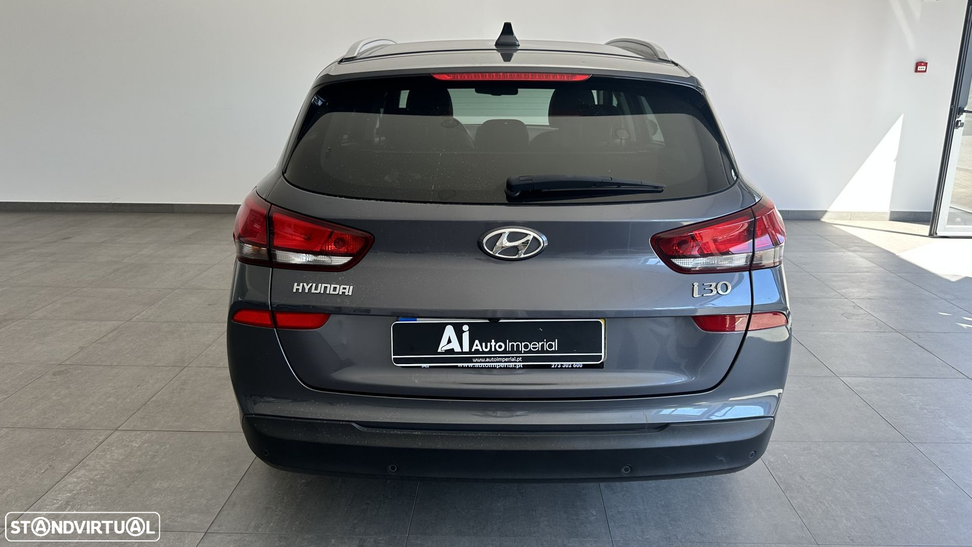 Hyundai i30 1.6 CRDI Comfort+Navi - 4