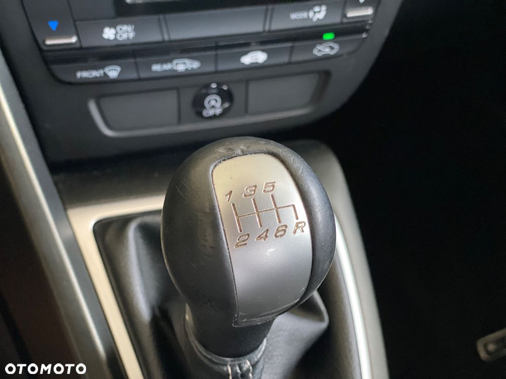 Honda Civic 1.4 Comfort - 29