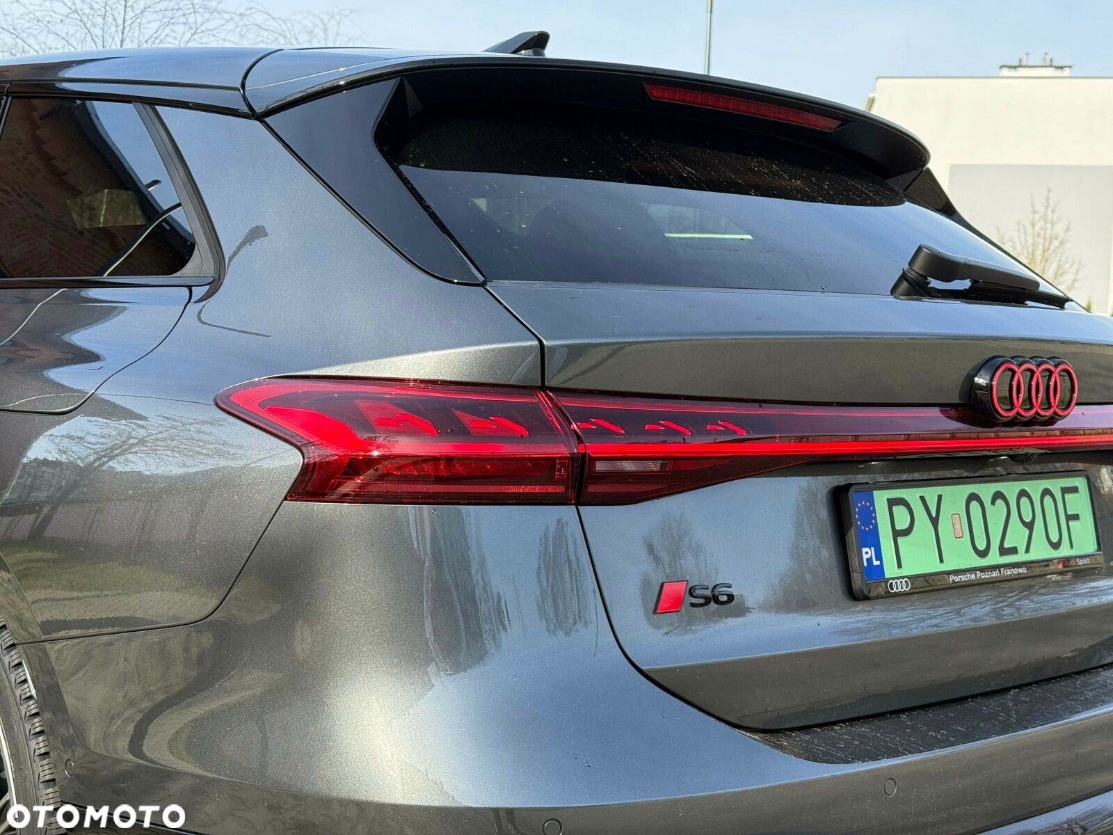 Audi A6 Sportback e-tron - 13