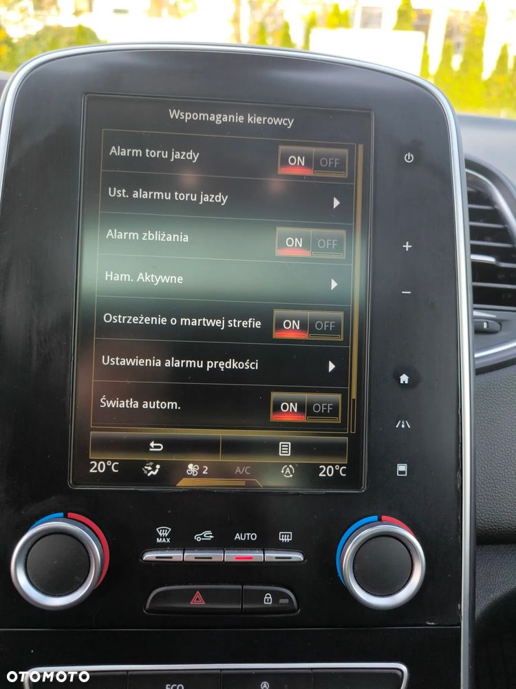 Renault Scenic - 31