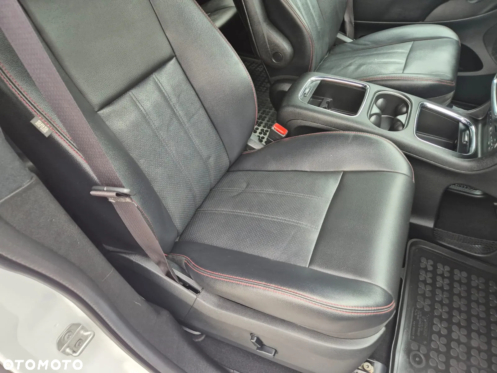 Dodge Grand Caravan 3.6 R/T - 15