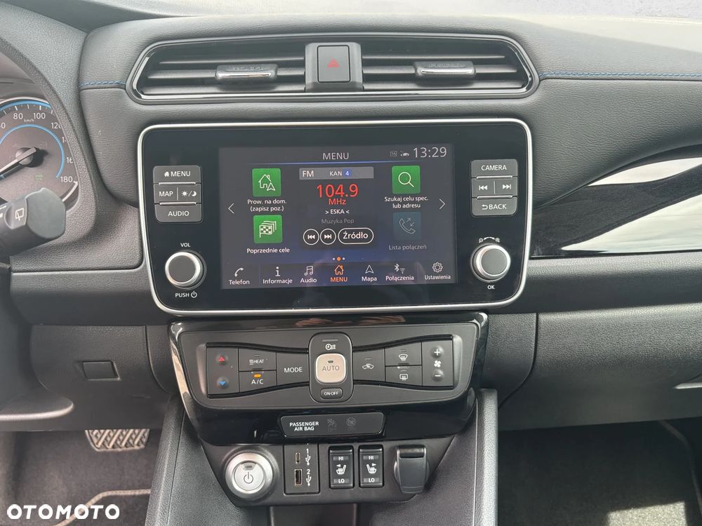 Nissan Leaf 40kWh N-Connecta - 20