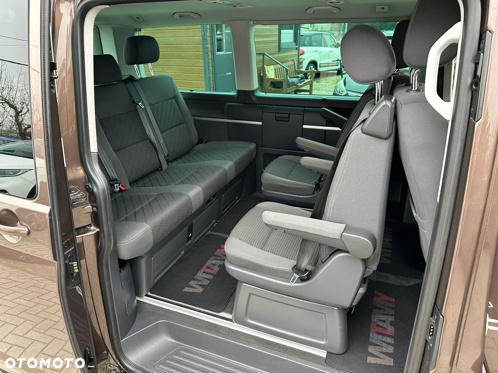 Volkswagen Multivan - 22