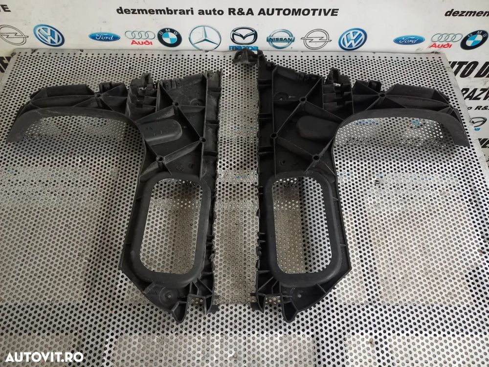 Suport Lateral Bara Spate Audi Q7 4L An 2006-2007-2008-2009-2010-2011-2012 - Dezmembrari Arad - 2