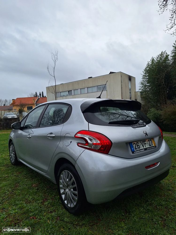 Peugeot 208 e-HDi 68 EGS5 Stop&Start Active - 6