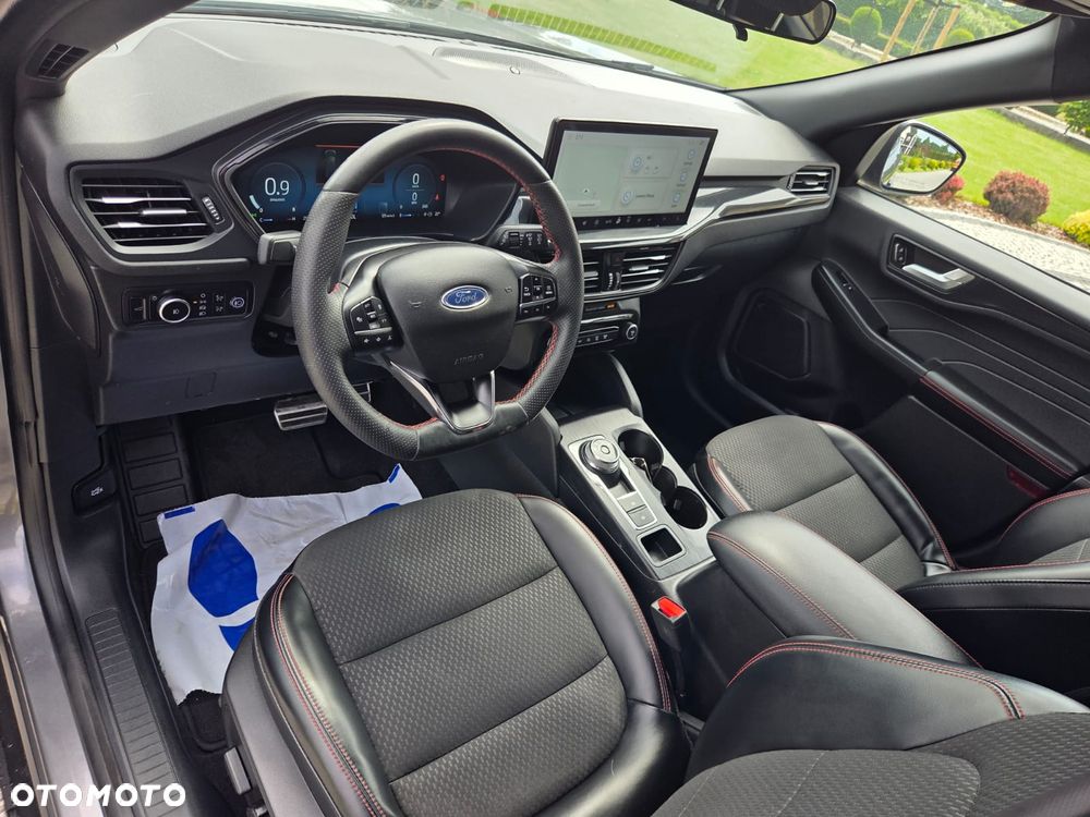 Ford Kuga 2.0 EcoBoost 4x4 ST-Line - 32