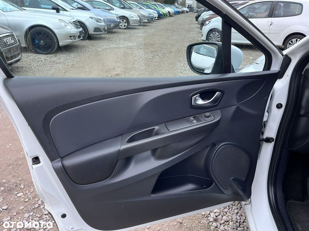 Renault Clio 1.2 16V Alize - 14